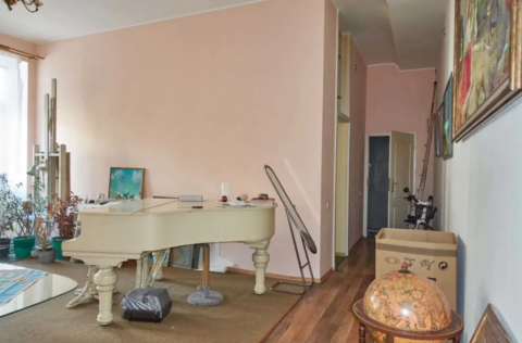Bedroom in pre-revolutionary apartment | Tarasivska 16, Kyiv