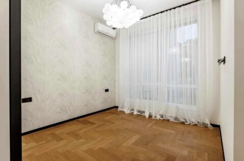 Cozy furnished bedroom with contemporary interior in apartment for sale in Kyiv, Bulvarno-Kudriavska Street 17A, Shevchenkivskyi District, new modern building