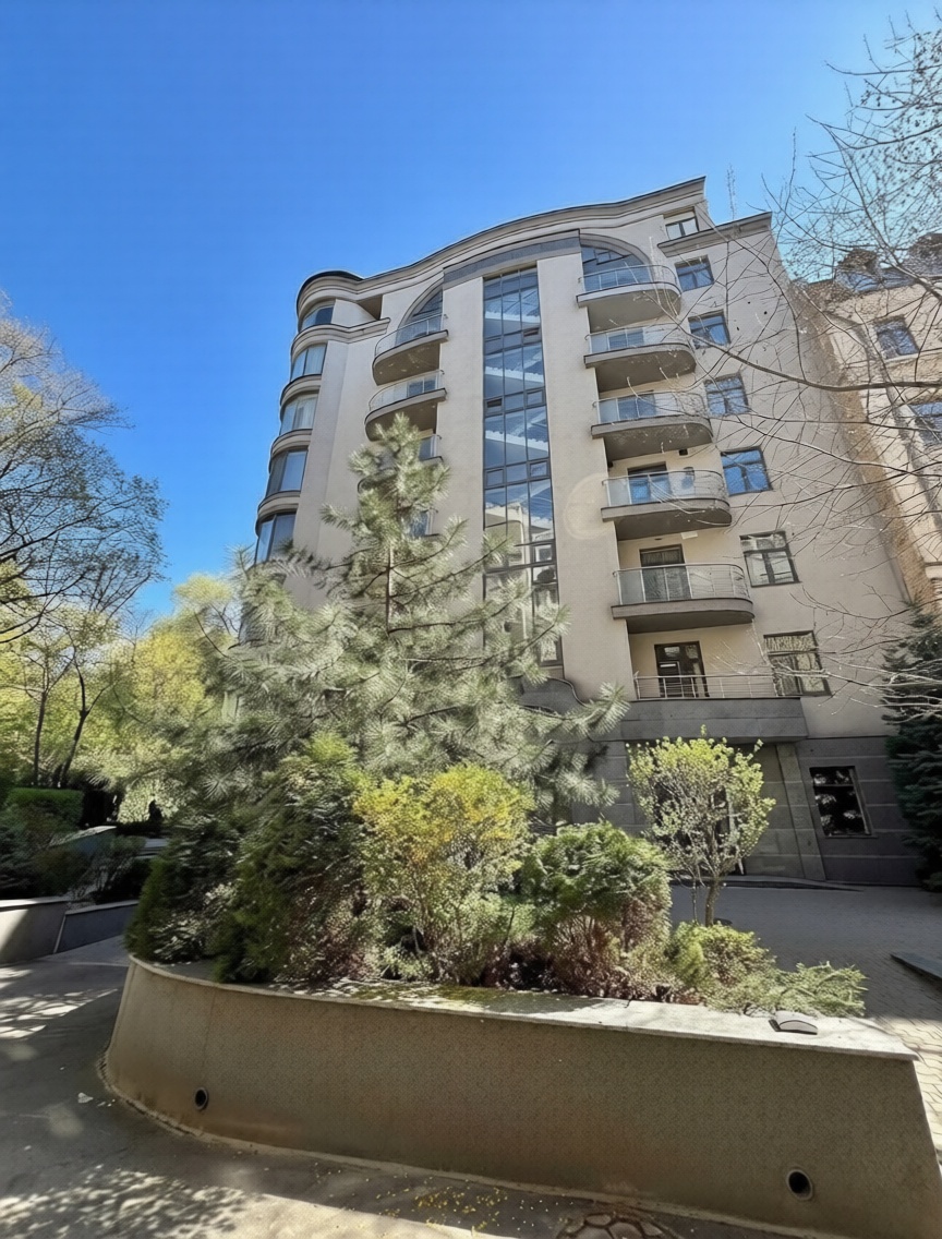 Facade of a modern club residential building apartment for sale at 11 Ivana Franka Street, Shevchenkivskyi District, Kyiv