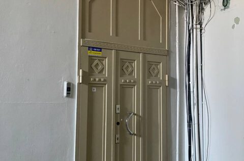 door 2026-05-29_15-49-37