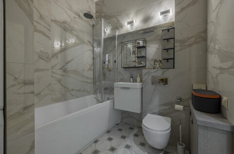 bathroom apartment for sale Kyiv Ivana Franka 16/2 modern renovation 2022 interior