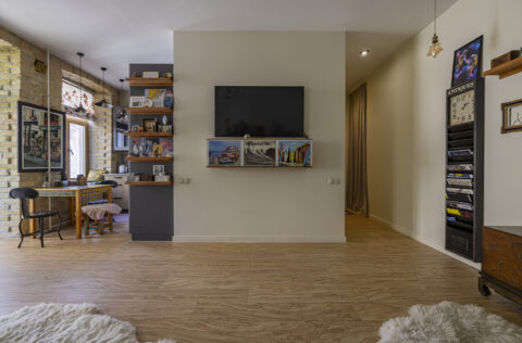 living room apartment for sale in Kyiv Ivana Franka 16/2 Zoloti Vorota district open plan modern interior