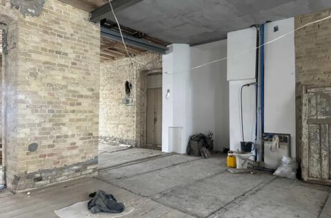 Apartment for sale in Kyiv requiring renovation, Yaroslaviv Val St 21-Ye, Shevchenkivskyi district historical building