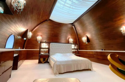 spacious master bedroom in duplex apartment for sale in Kyiv, Volodymyrska St 20/1-A Shevchenkivskyi district, luxury Kyiv real estate;