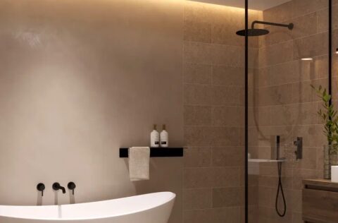 Bathroom with bathtub in apartment for sale in Kyiv, 13-A Instytutska St., Lypky district, premium renovation in historical building Kyiv