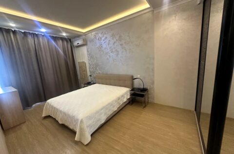 bedroom in apartment for sale in Kyiv, Liuteranska St 27–29, Pecherskyi district, stalinka architecture