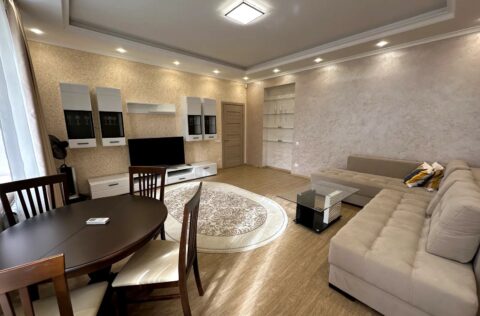 living room in apartment for sale in Kyiv, Liuteranska St 27–29, Pecherskyi district, stalinka building