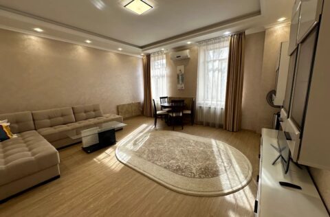 living room in apartment for sale in Kyiv, Liuteranska St 27–29, Pecherskyi district, stalinka building
