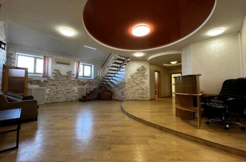 Bright main living room in apartment for sale in Kyiv, Volodymyrska St 45, Shevchenkivskyi District