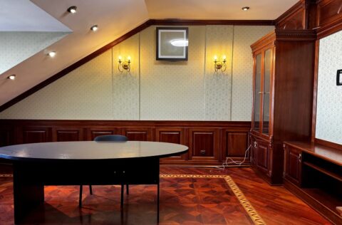 Spacious living room in apartment for sale in Kyiv, Volodymyrska St 45, Shevchenkivskyi District