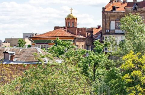 Surroundings of apartment for sale in Kyiv, 7-B Reitarska St., Shevchenko district, historic centre near Golden Gate and cultural landmarks