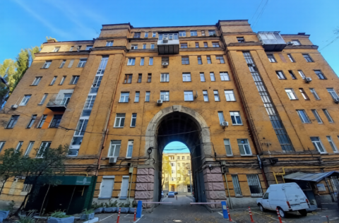 stalinka building facade apartment for sale in Kyiv, Pyrohova St 2, Shevchenkivskyi district