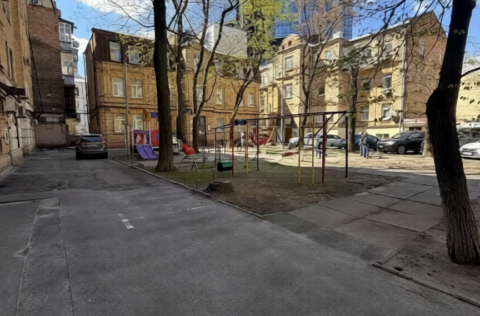 Pyrohova Street view near apartment for sale in Kyiv, Shevchenkivskyi district, historic centre