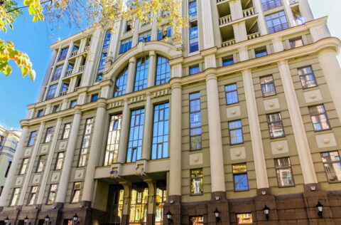 Building facade of modern residential complex apartment for sale in Kyiv, Olesia Honchara St, 35, Shevchenkivskyi district