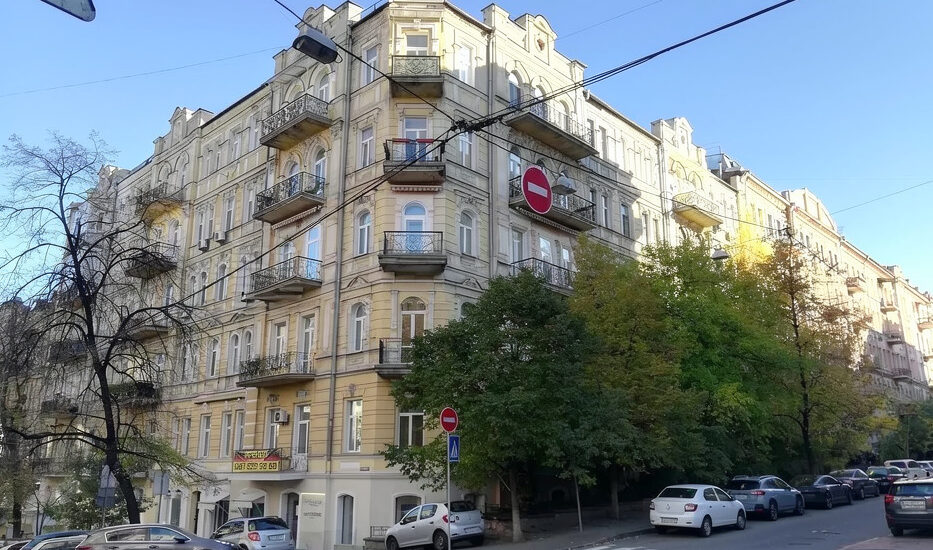 pre-revolutionary building facade apartment for sale in Kyiv, Bohdana Stupky St 3, Shevchenkivskyi district