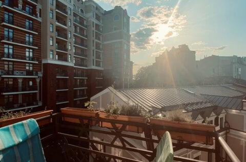 Balcony in apartment for sale in Kyiv, Yaroslaviv Val 13, city view in Shevchenko district historical building