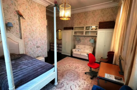 children’s bedroom with private bathroom in apartment for sale in Kyiv, Volodymyrska St 20/1-A Shevchenkivskyi district, family luxury apartment Kyiv;