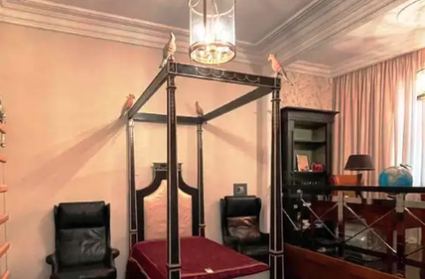 children’s bedroom with private bathroom in apartment for sale in Kyiv, Volodymyrska St 20/1-A Shevchenkivskyi district, family luxury apartment Kyiv;