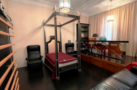 children’s bedroom with private bathroom in apartment for sale in Kyiv, Volodymyrska St 20/1-A Shevchenkivskyi district, family luxury apartment Kyiv;