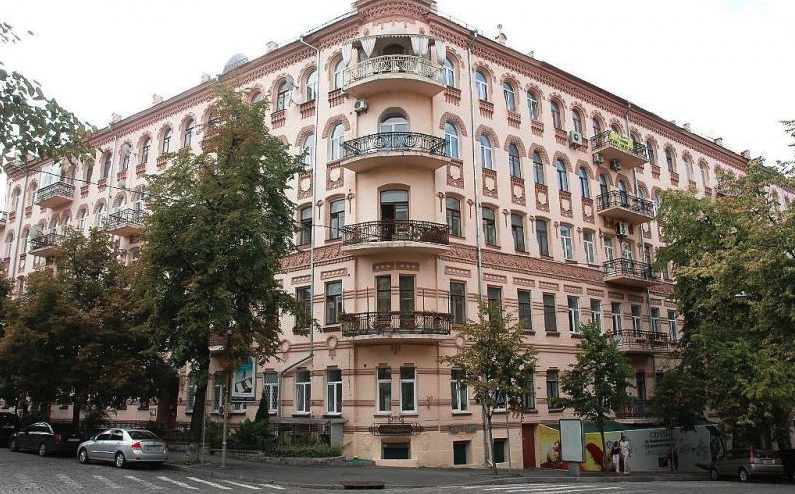 Historic Pre-Revolutionary building facade, apartment for sale in Kyiv, Arkhitektora Horodetskoho St, 12/3, Pecherskyi district (Lipky), 1917 architecture