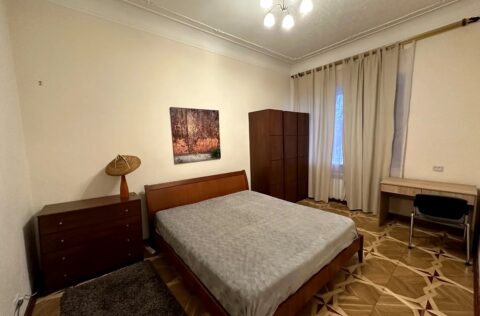 Master bedroom in apartment for sale in Kyiv Liuteranska St 21/12 Pecherskyi district