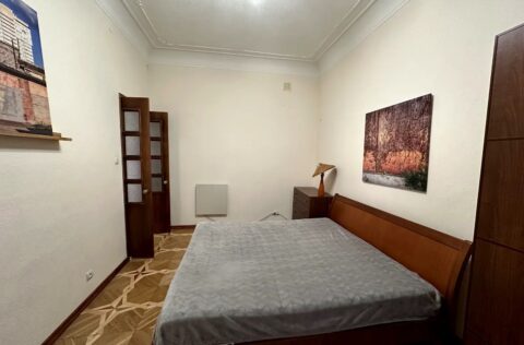 Master bedroom in apartment for sale in Kyiv Liuteranska St 21/12 Pecherskyi district