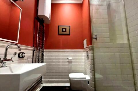 bathroom apartment for sale in Kyiv Striletska Street 7/6 modern renovation historic building interior