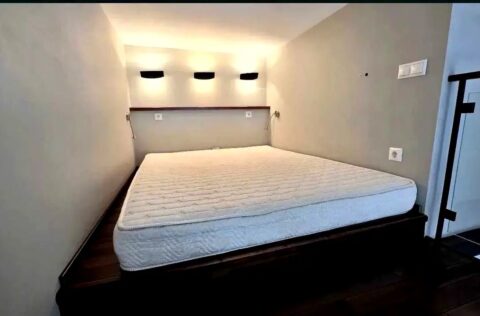 bedroom apartment for sale in Kyiv Striletska Street 7/6 quiet historic centre Shevchenkivskyi district renovated apartment