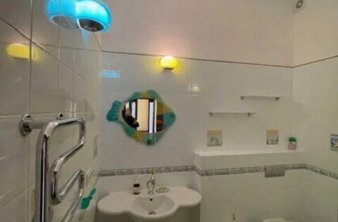 Bathroom with marble finishes in apartment for sale in Kyiv, Liuteranska St 10a, Pecherskyi district, premium interior
