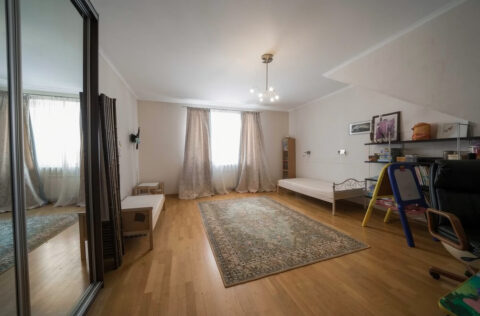 kids bedroom apartment for sale Kyiv Rylskyi Lane 3 family friendly penthouse Shevchenkivskyi district