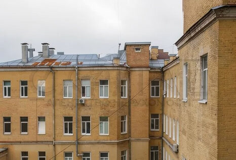 facade apartment for sale Kyiv Tarasivska 6A pre revolutionary building 1910 historic architecture