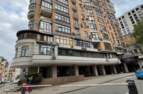 Facade of modern residential building apartment for sale in Kyiv, Liuteranska St 10a, Pecherskyi district