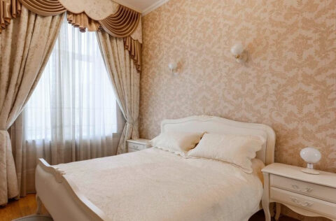 bedroom apartment for sale in Kyiv Tarasivska 6A quiet courtyard view historic centre Shevchenkivskyi district