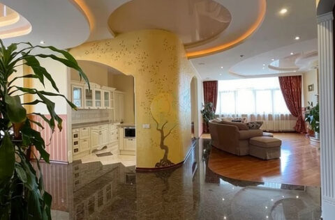 Elegant living room with fireplace in apartment for sale in Kyiv, Liuteranska St 10a, Pecherskyi district, premium residence
