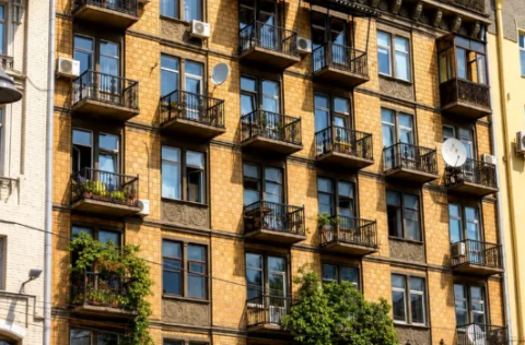 Vestor.Estate building on Velyka Vasylkivska 16 Stalinka Kyiv real estate