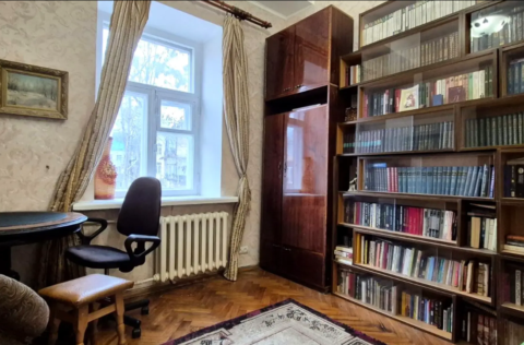 Vestor.Estate bedroom at Liuteranska 11b pre-revolutionary Kyiv real estate