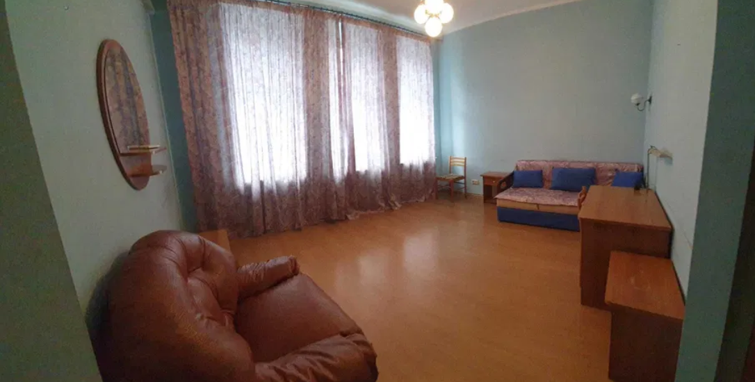 Vestor.Estate living room at Kruhlouniversytetska 7 Kyiv real estate
