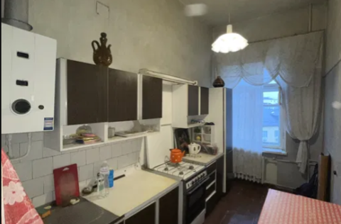 Vestor.Estate kitchen at Velyka Vasylkivska 23B stalinka Kyiv real estate