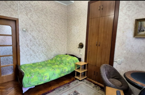 Vestor.Estate bedroom at Liuteranska 11b pre-revolutionary Kyiv real estate