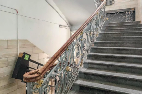 Prestigious entrance hall of historic building in Kyiv, Yevhena Chykalenka St., 25 with secure access and classic architecture