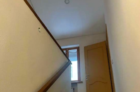 Corridor in a historic apartment on Volodymyrska Street 6, Kyiv