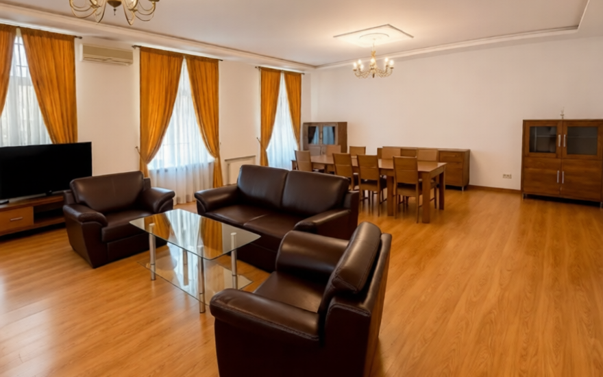 Living room in a renovated duplex apartment on Tarasa Shevchenka Lane, Kyiv