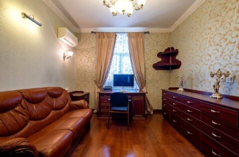 Cabinet in a renovated apartment on Yevhena Chykalenka Street, Kyiv