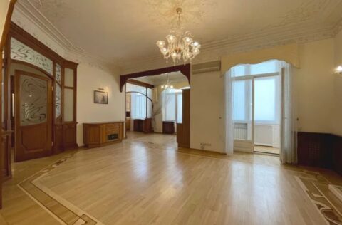 Living room in a duplex penthouse on Arkhitektora Horodetskoho Street 15, Kyiv