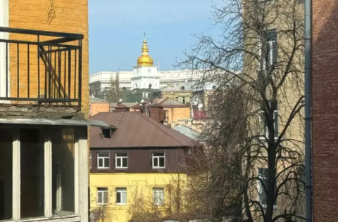 Cathedral view from an apartment near Kostelna Street 5, Kyiv