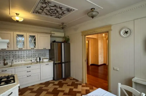 Kitchen in a renovated apartment on Yevhena Chykalenka Street, Kyiv