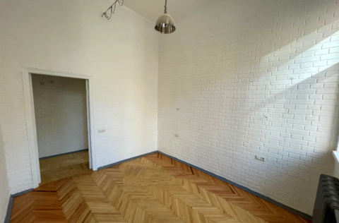 Bedroom in a renovated apartment on Kostelna Street 5, Kyiv