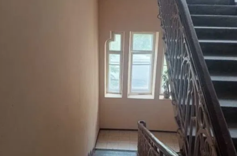 Staircase in a pre-revolutionary building on Zankovetskoi Street 7, Kyiv