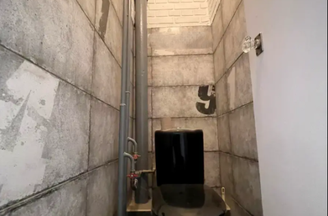 Bathroom in a renovated apartment on Kostelna Street 5, Kyiv