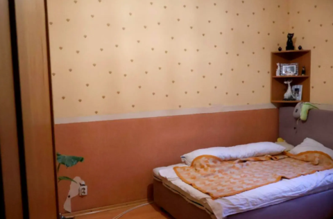 Bedroom in a 2-bedroom apartment on Bohdana Khmelnytskoho Street 78, Kyiv